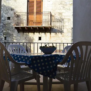  Affittacamere Holiday House Italia - I Colori Delle Madonie